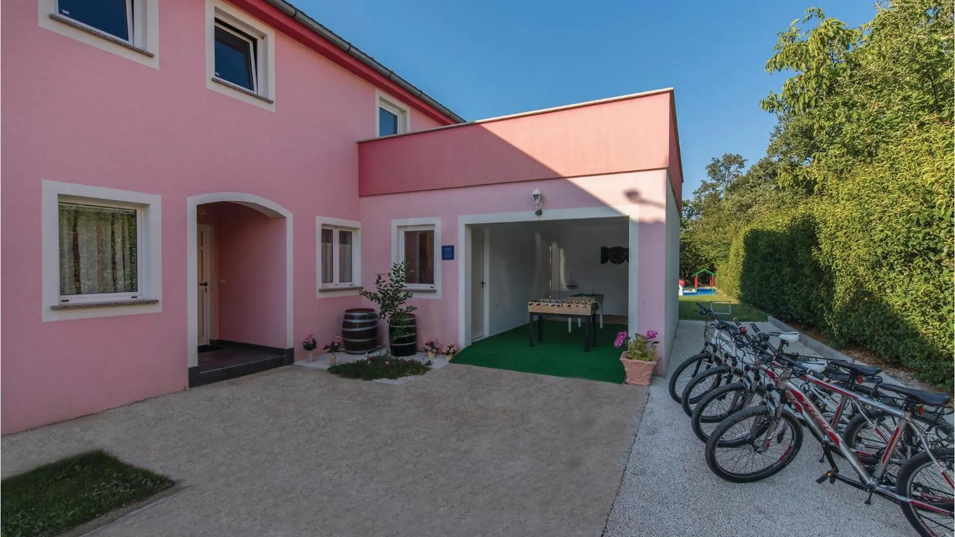 Feriehus Stunning Home In Porec With Kitchen